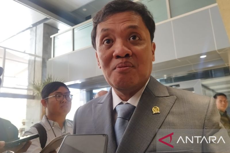 Berita hari ini: Komisi III DPR minta Brimob lindas Affan Kurniawan ojol ditindak tegas