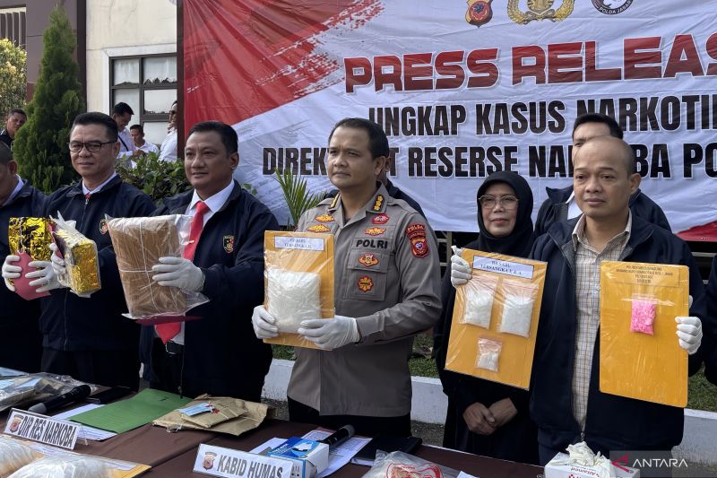 Polda Jabar Amankan Narkoba dari Jaringan Internasional Segitiga Emas, 9 kilogram sabu disita