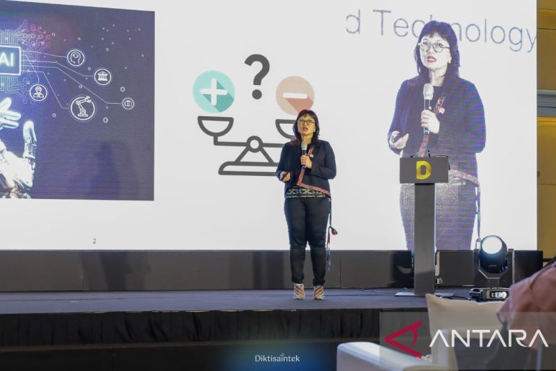 Wamendiktisaintek: Pengelolaan data adalah kunci era AI