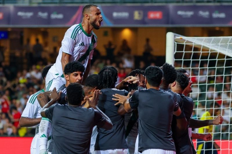 Skor Al-Nassr vs Al-Ahli Saudi 3-5, Al Ahli juara Super Arab Saudi 2025.