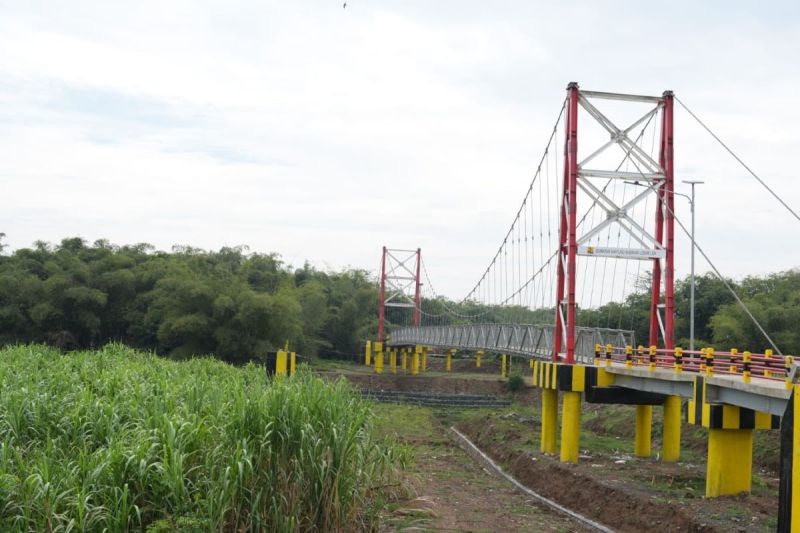 Menteri PU: Jembatan Gantung Babakan Losari Lor buka akses desa di Jabar-Jateng