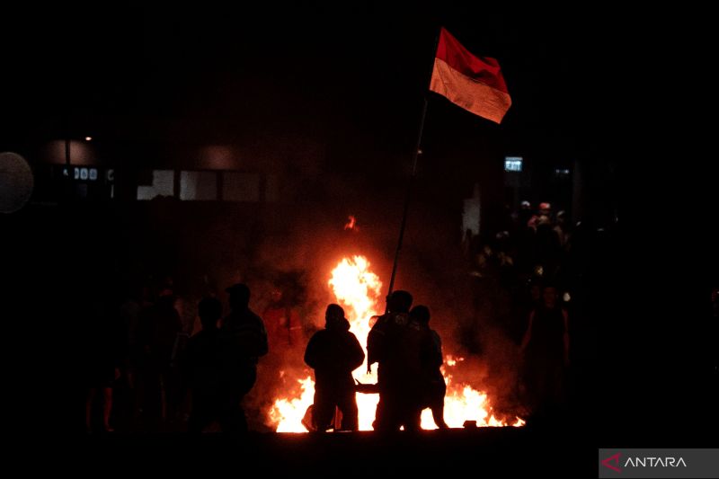 Aksi unjuk rasa di depan Mako Brimob Kwitang