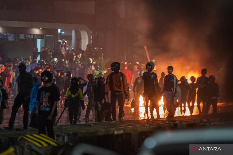 Aksi unjuk rasa di depan Mako Brimob Kwitang