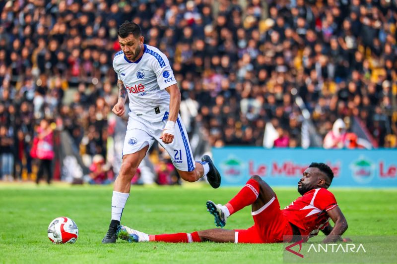 Super League - Persijap kontra Arema FC 0-0, diwarnai 2 kartu merah