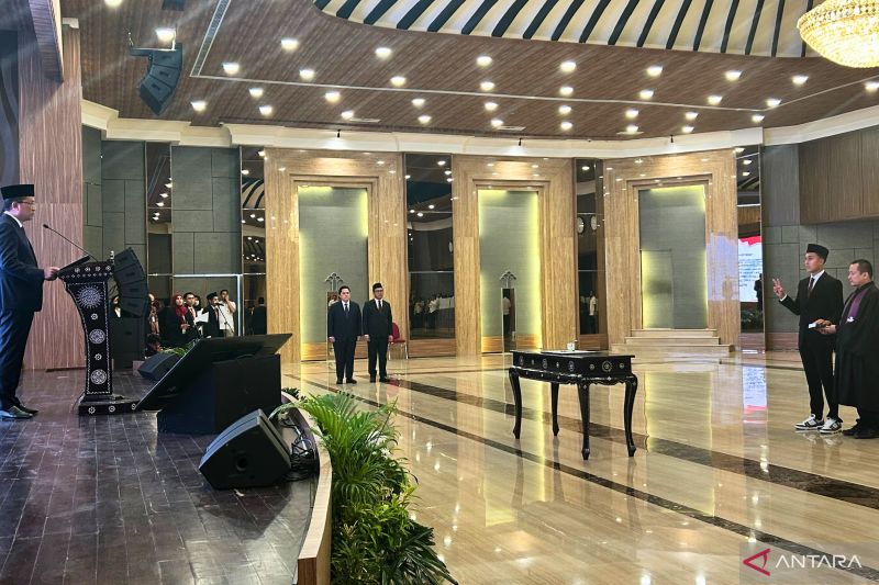 Menkum pimpin pengambilan sumpah WNI pesepak bola Miliano Jonathans
