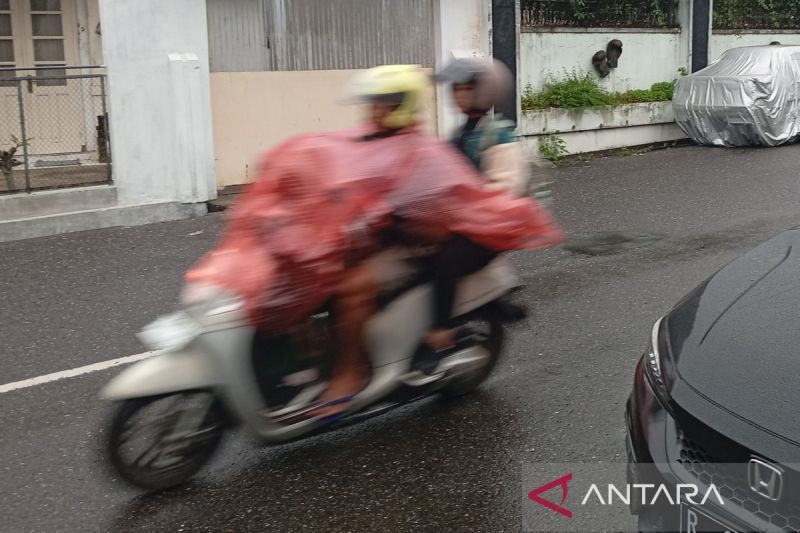 BMKG: Bandung dan mayoritas kota-kota besar berpotensi diguyur hujan ringan-sedang
