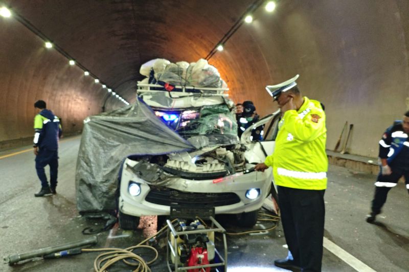Kecelakaan di Tol Cisumdawu: 2 orang luka berat dan 7 luka ringan