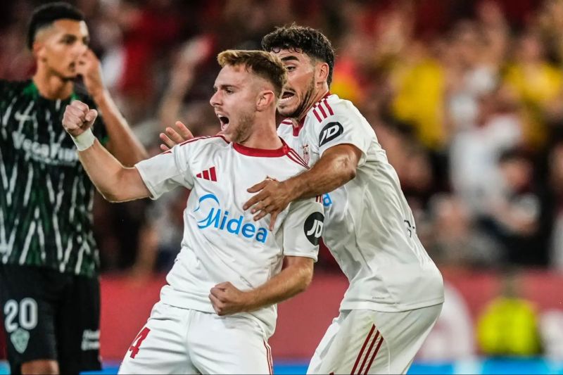Sevilla vs Elche: Sevilla gagal pertahankan kemenangan atas Elche hingga imbang 2-2
