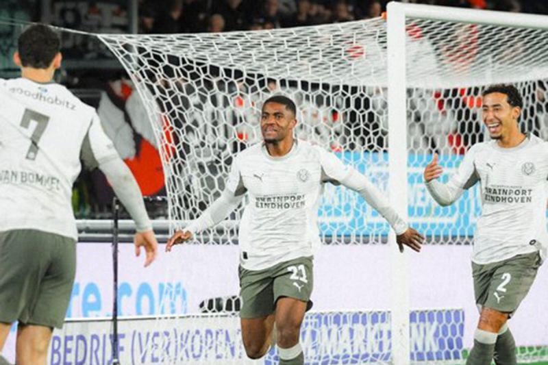 PSV Eindhoven menghantam NEC Nijmegen, Feyenoord menang tipis kontra Heerenveen