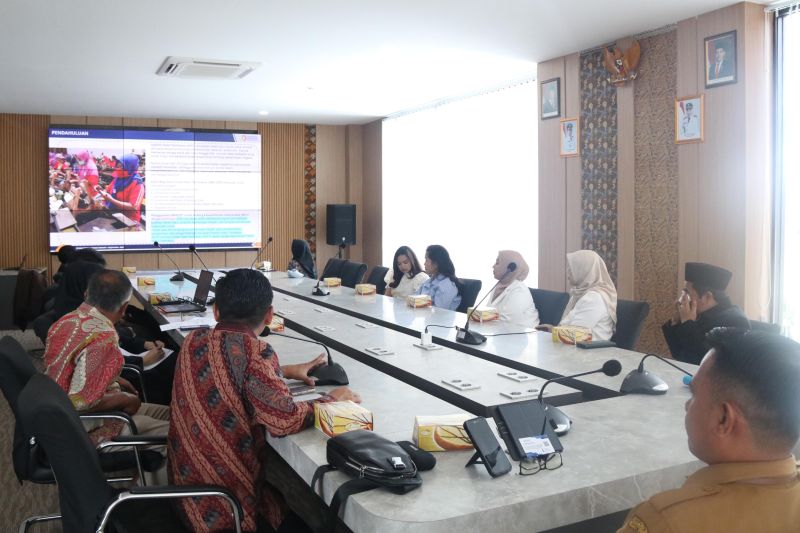 Pemprov Jabar bahas rencana bangun sentra industri hasil tembakau di Garut