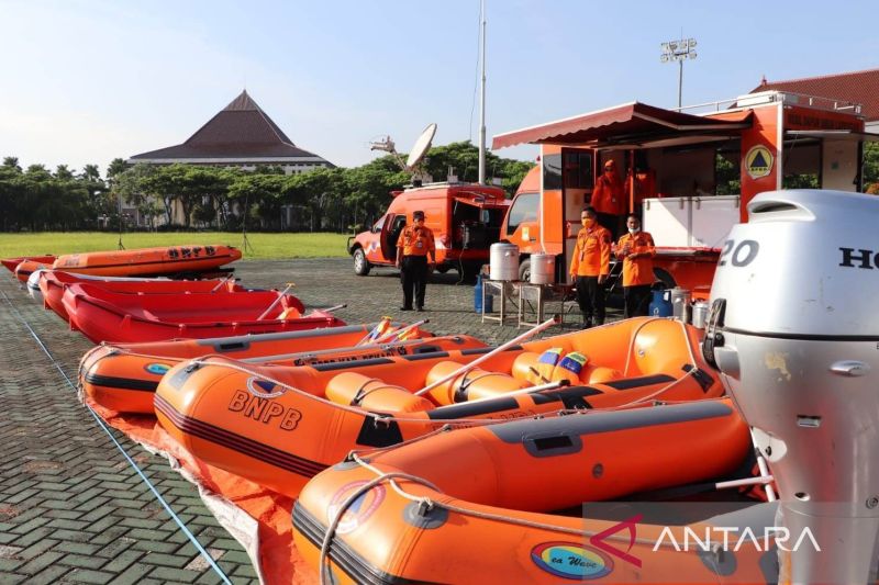 Warga Bekasi diminta waspada bencana hidrometeorologi