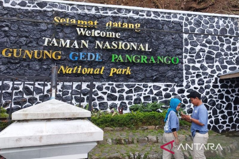 Gunung Gede Pangrango tutup pendakian dan wisata selama Kejurda Lari Trail