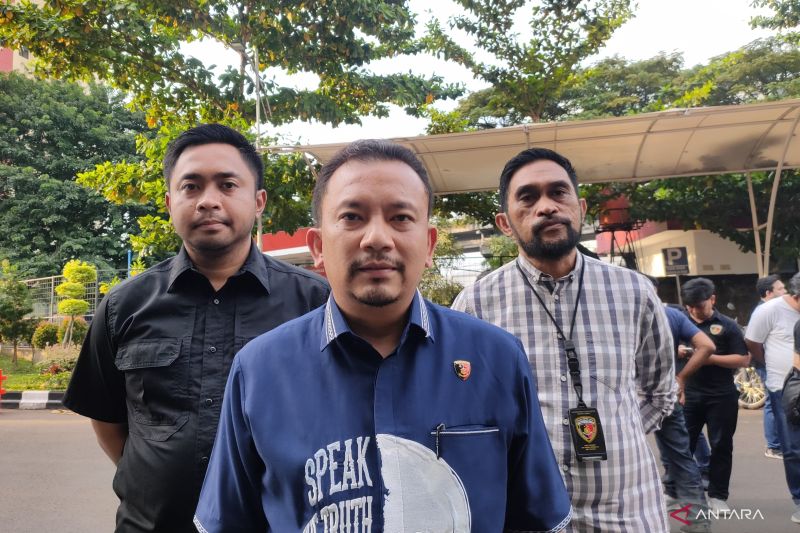 Tragis! 29 Tahun Menikah, Suami Bunuh Istri lalu Menyerahkan Diri ke Polisi