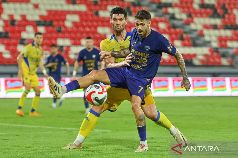 Persita Tangerang tundukkan tamunya Persib Bandung dengan kemenangan 2-1
