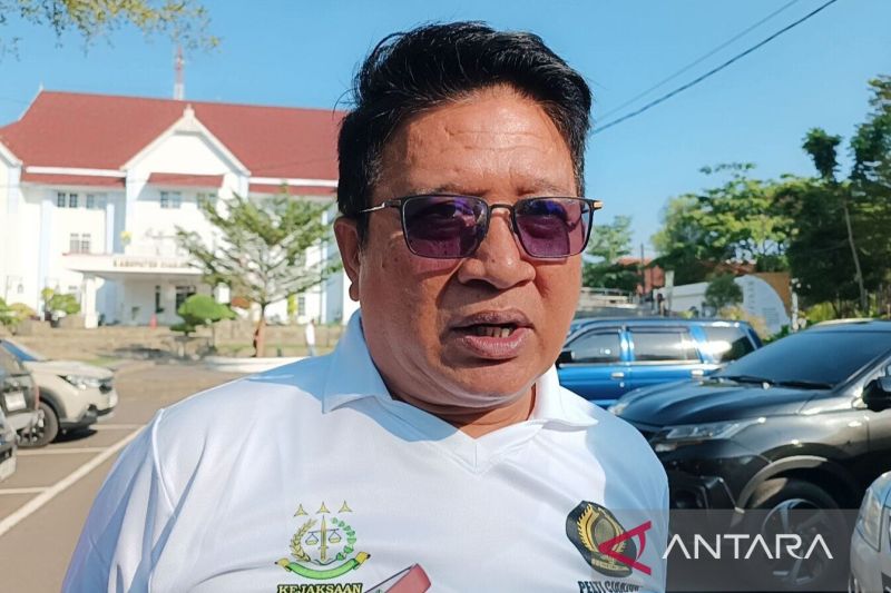 DLH Cianjur melakukan OTT terhadap 180 orang buang sampah di luar jadwal