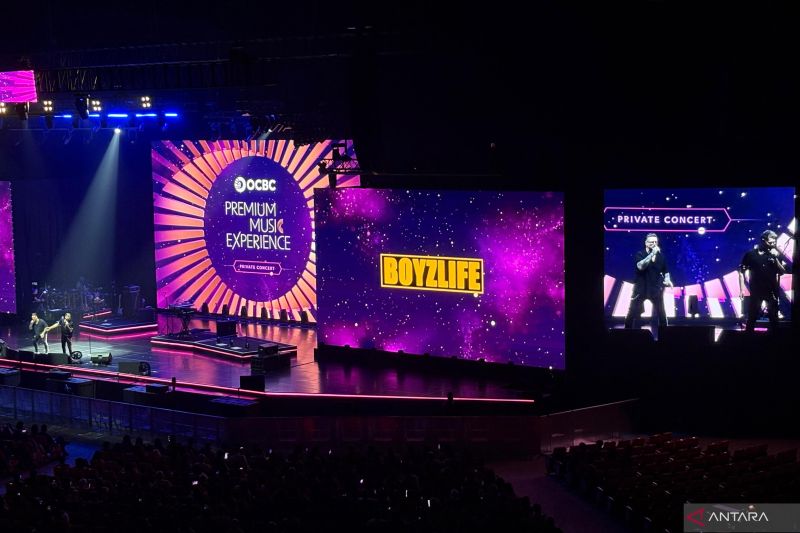 Boyzlife buka konser privat Mariah Carey di Bogor