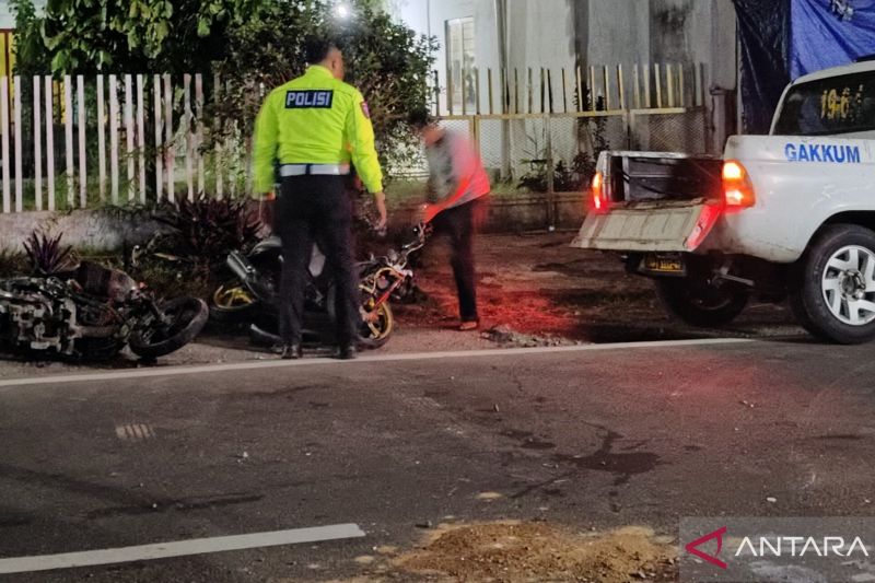 Tiga Tewas! Pelajar Cianjur Tabrakan Adu Banteng di Jalan Cibeber