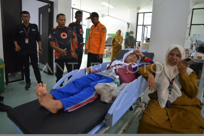 Pelajar diduga keracunan MBG di Padang Panjang