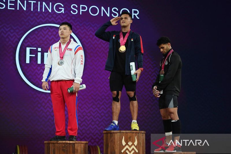 Hasil lengkap lifter Indonesia di Kejuaraan Dunia Angkat Besi 2025