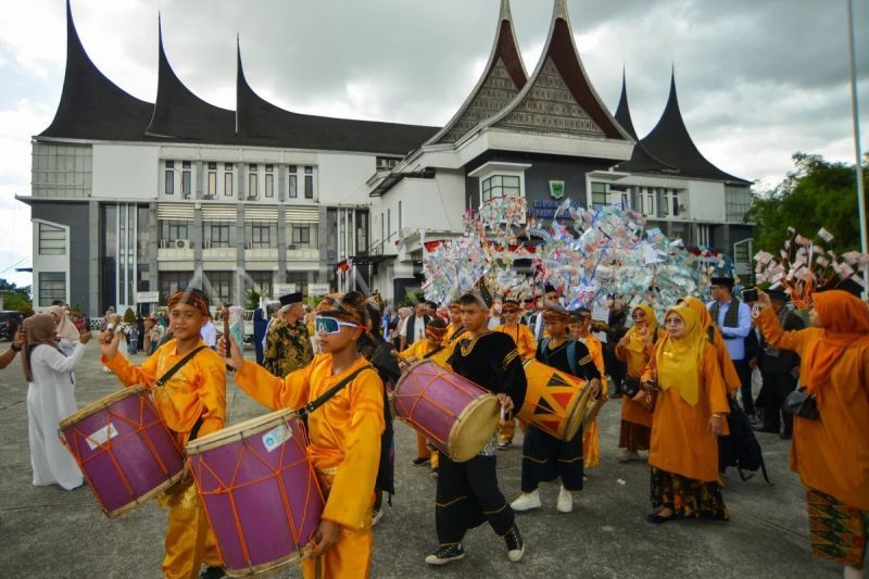 Tradisi Mauluik Gadang di Padang Pariaman
