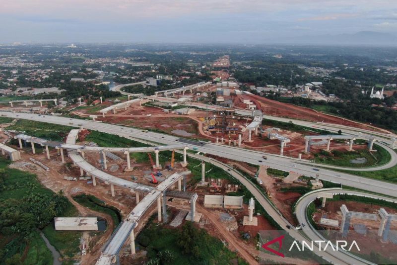 Progres pembangunan Tol Japek Selatan capai 72 persen