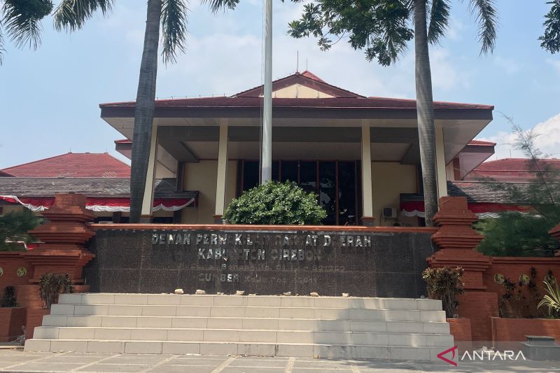 DPRD Cirebon menampung aspirasi petani dan pekerja soal Raperda KTR