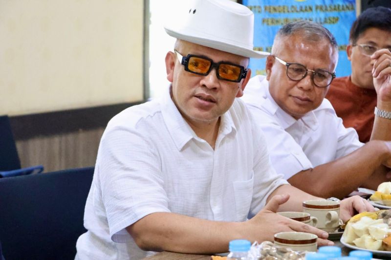 Anggota DPRD Jabar mendukung Gubernur benahi lapangan olahraga desa