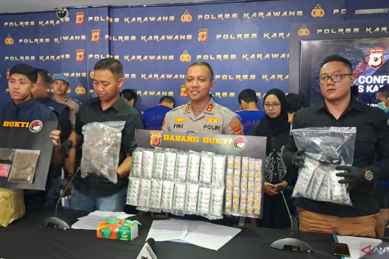 Polres Karawang mengungkap 28 kasus narkoba dalam dua bulan terakhir
