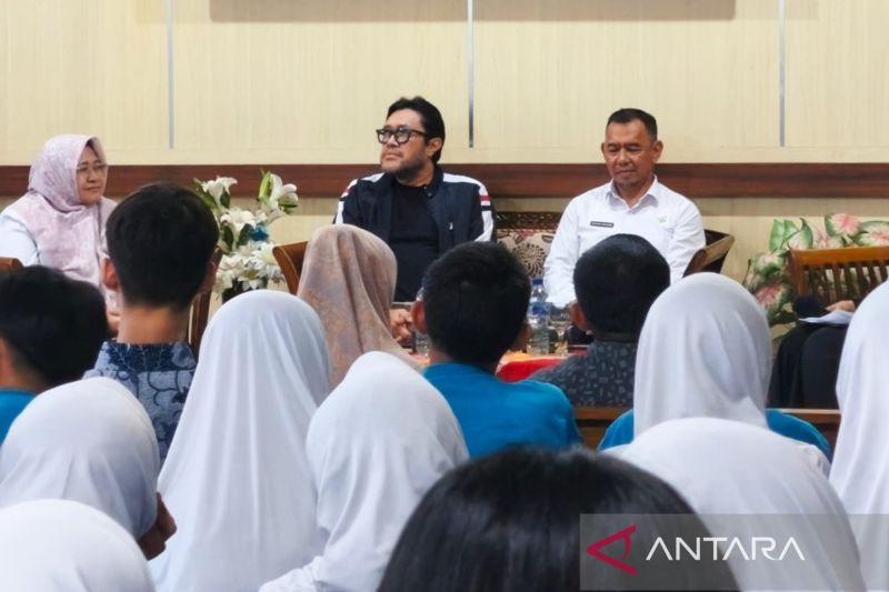 DPRD Jabar mendorong penguatan karakter dan digitalisasi di sekolah