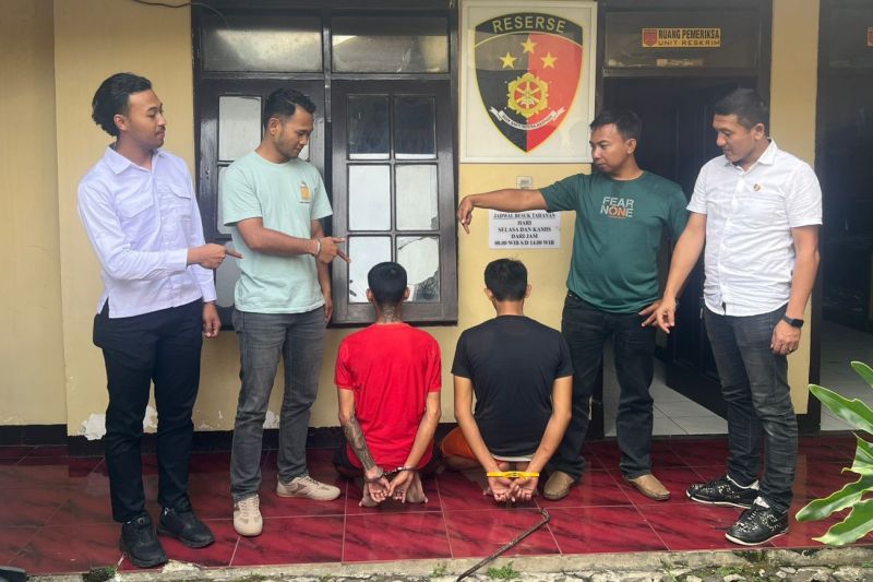 Polisi Garut buru jaringan penjual barang curian di Facebook!