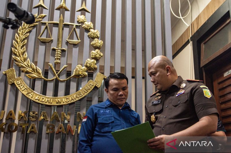 Korupsi Pemkot Bandung: 2 ASN diperiksa penyidik kejaksaan