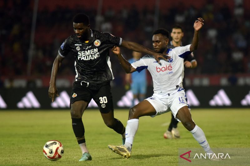 Super League - Lawan Arema FC, Semen Padang FC perpanjang kekalahan