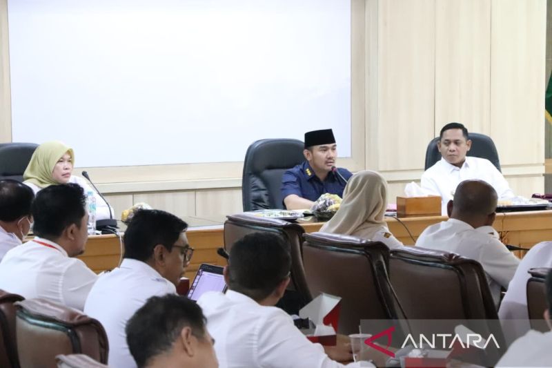 Bupati Bekasi peringatkan jabatan bukan barang dagangan, tapi amanah