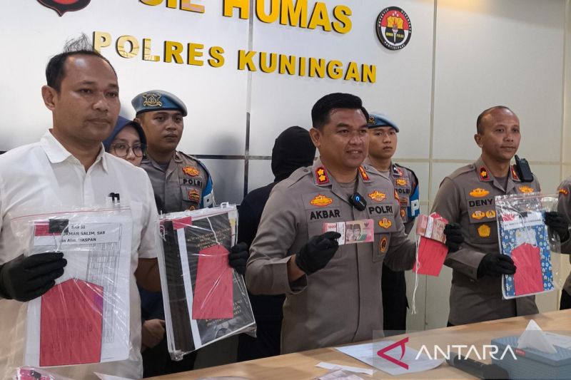 Sekdis Pemkab Kuningan jadi tersangka korupsi
