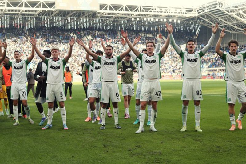 Pelatih Sassuolo apresiasi performa Jay Idzes dkk saat permalukan Atalanta