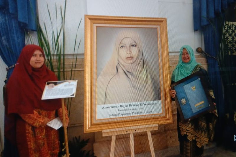Hj Rahmah El Yunusiyyah Pahlawan Nasional Bidang Perjuangan Pendidikan Islam
