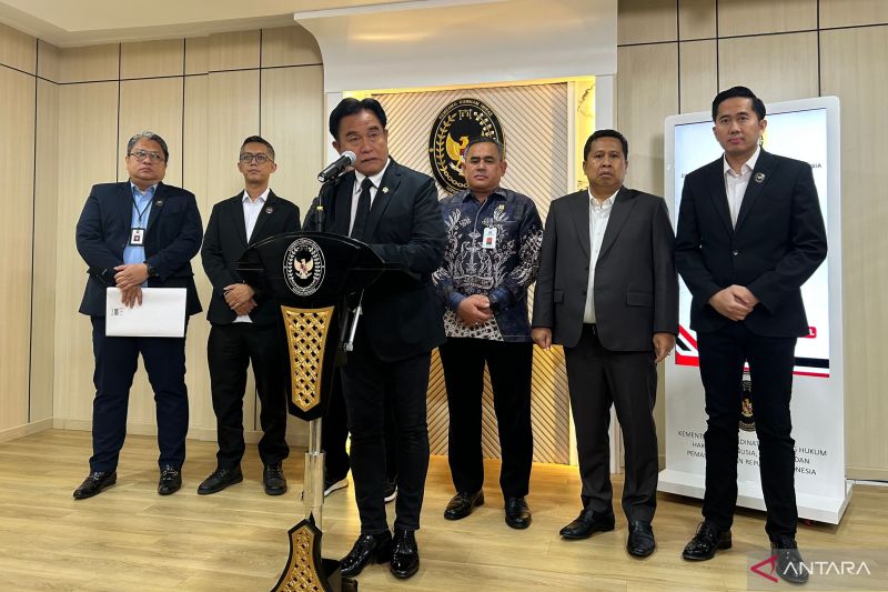 Pemerintah kaji pemberian amnesti tersangka proses hukum menggantung