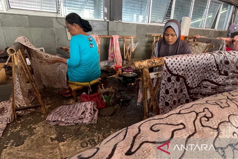 OJK Cirebon menerapkan program Pintar perluas akses keuangan pelaku UMKM