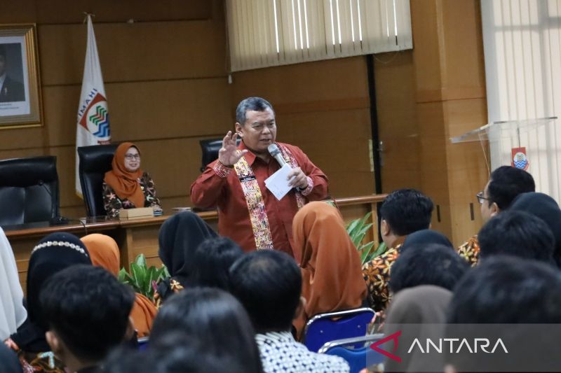 Pemkot Cimahi mendorong CPNS agar melek teknologi guna tingkatkan layanan