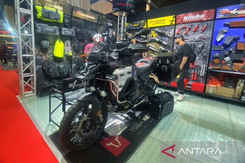 SW-Mototech hadirkan perlengkapantouring di IMHAX 2025