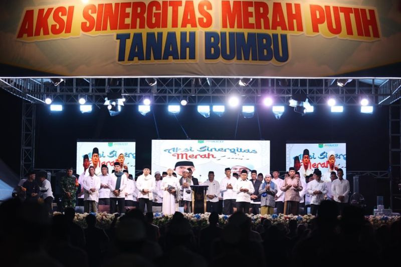 Tanah Bumbu holds Red and White Synergy to stengthen national unity