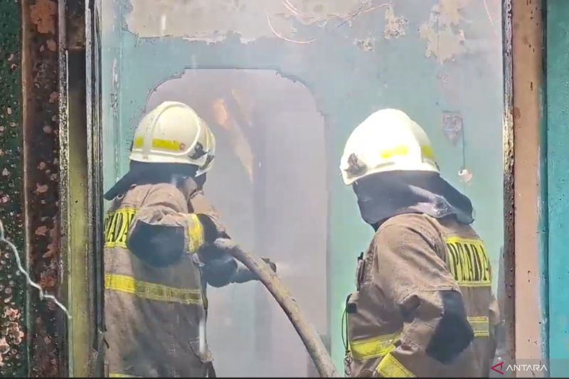 Kebakaran Ciracas: satu warga luka bakar