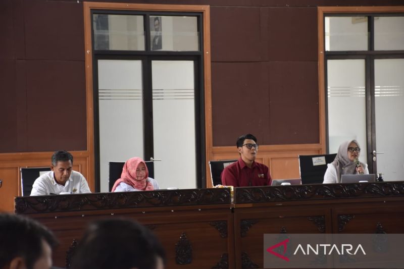 Pemkab Sumedang meningkatkan nilai SAKIP lewat inovasi aplikasi MAKSITI