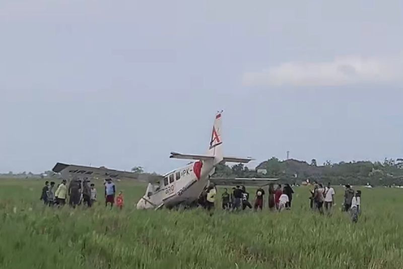 Pesawat jatuh di Karawang