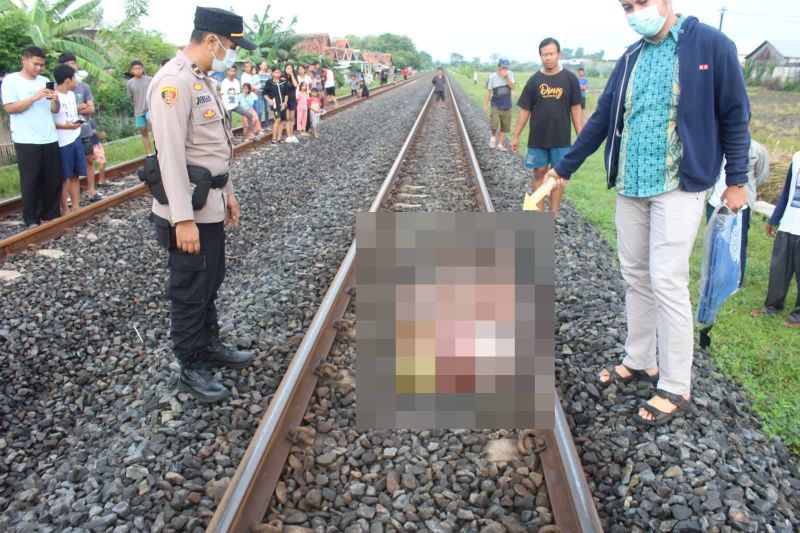 Heboh! Lansia ditemukan tewas di rel kereta Pegambiran Cirebon