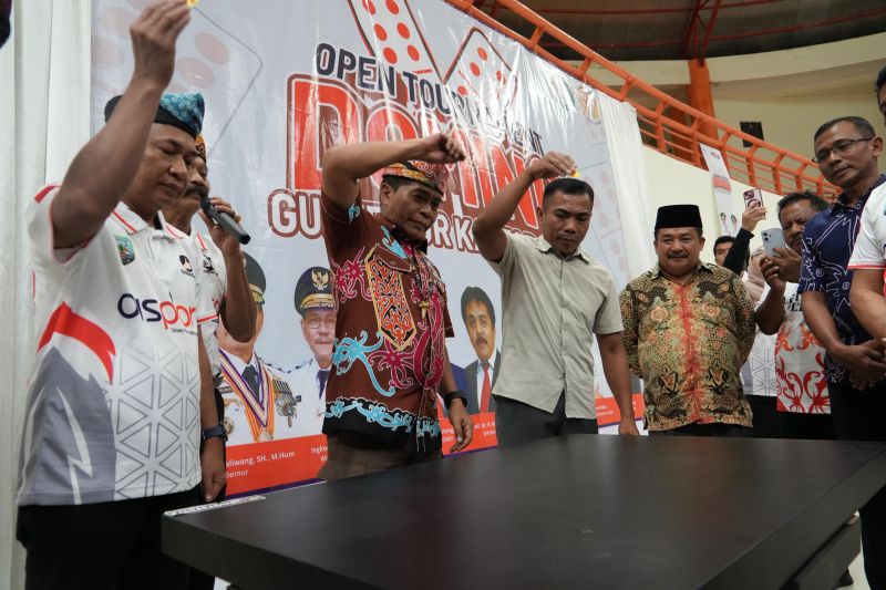 Gubernur Buka Tournament Domino Kaltara Cup di Dome Sport Center