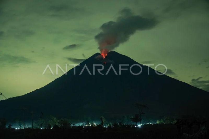 Aktivitas vulkanik Gunung Semeru