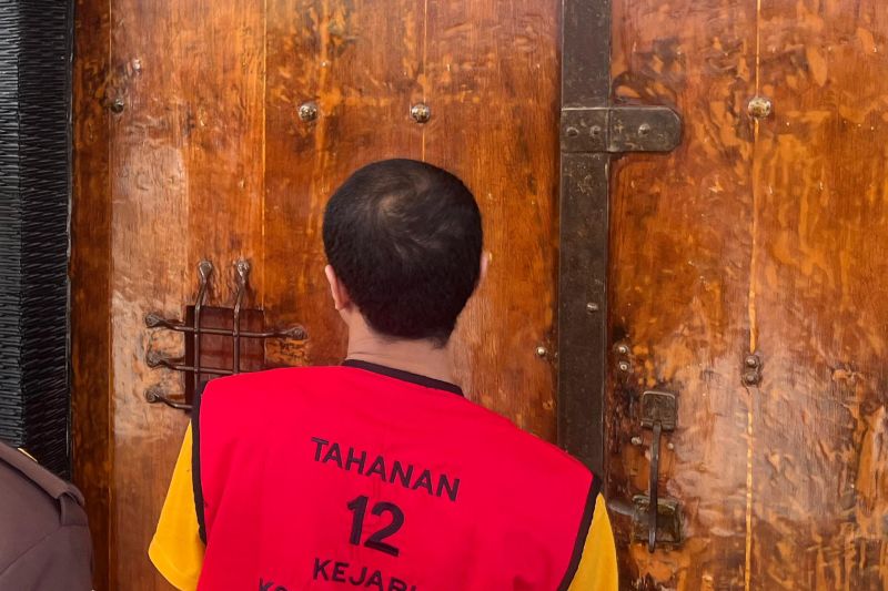 Kejari Kota Cirebon mengambil alih penanganan kasus korupsi PDAM