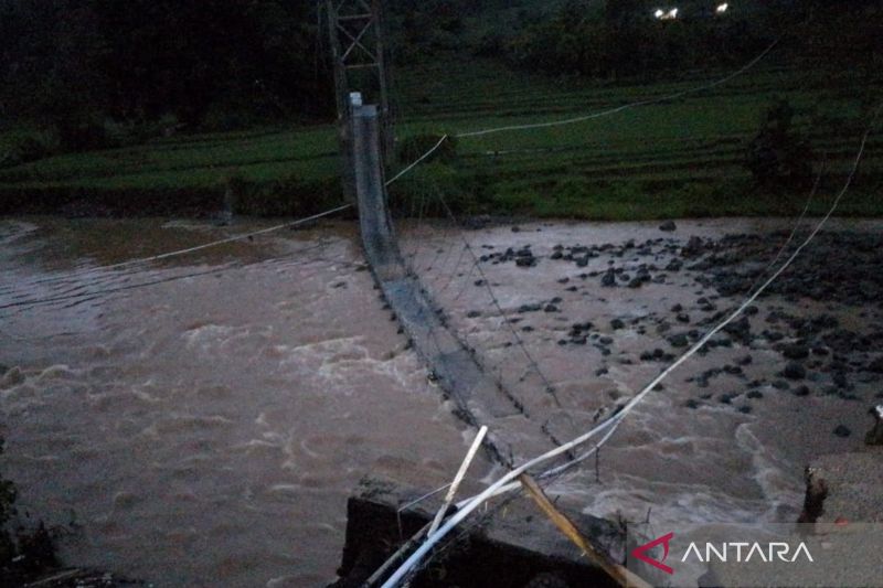 Pemkab Garut inventarisasi jembatan rawayan untuk cek kelayakannya
