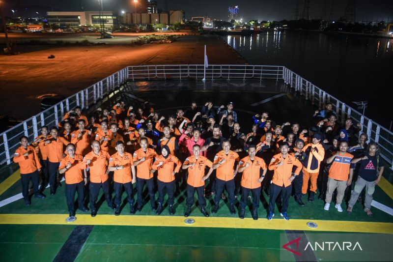 KN SAR Ganesha tiba di Padang, Kamis (4/12/2025)  pukul 02.20 WIB